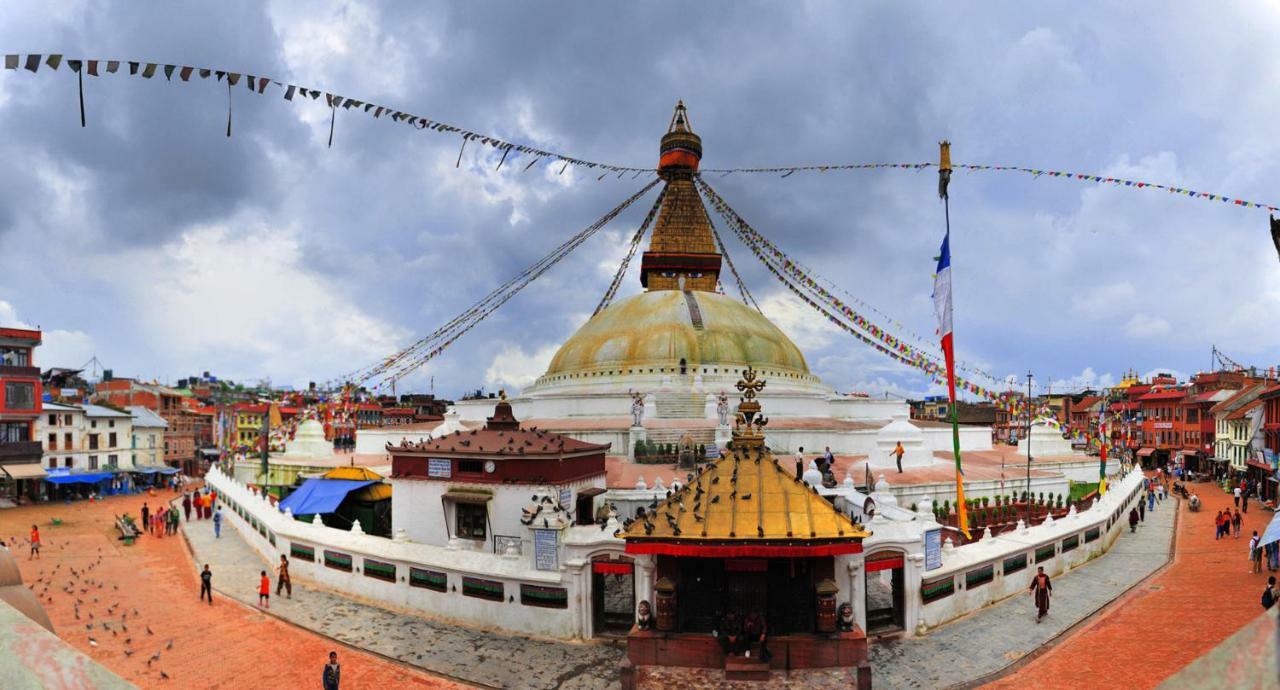 Beehive Hostel Kathmandu Buitenkant foto