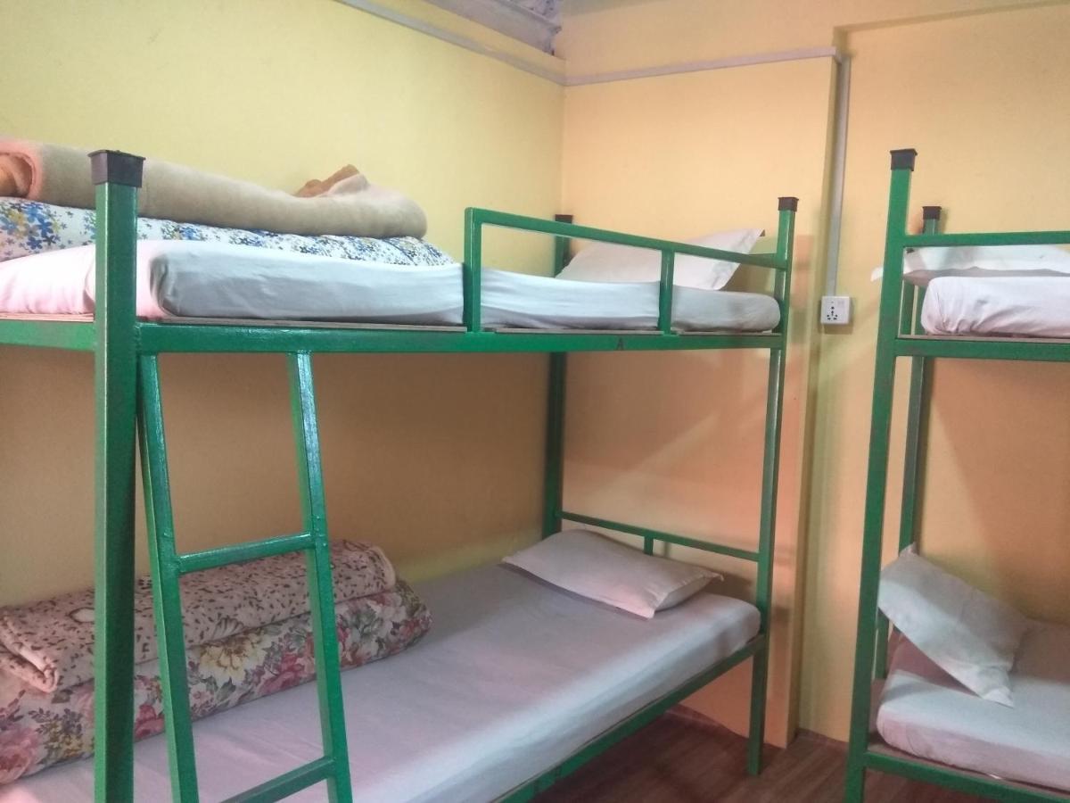 Beehive Hostel Kathmandu Buitenkant foto