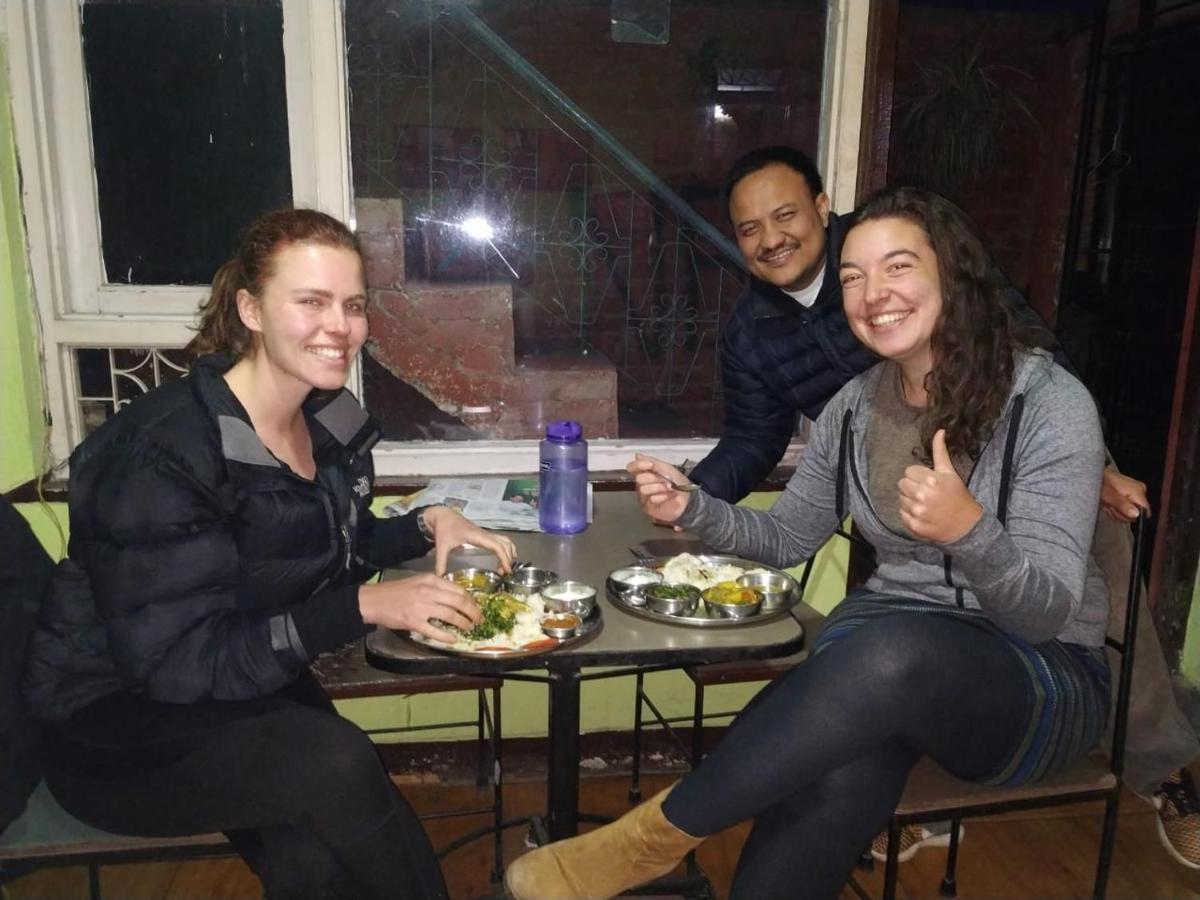 Beehive Hostel Kathmandu Buitenkant foto