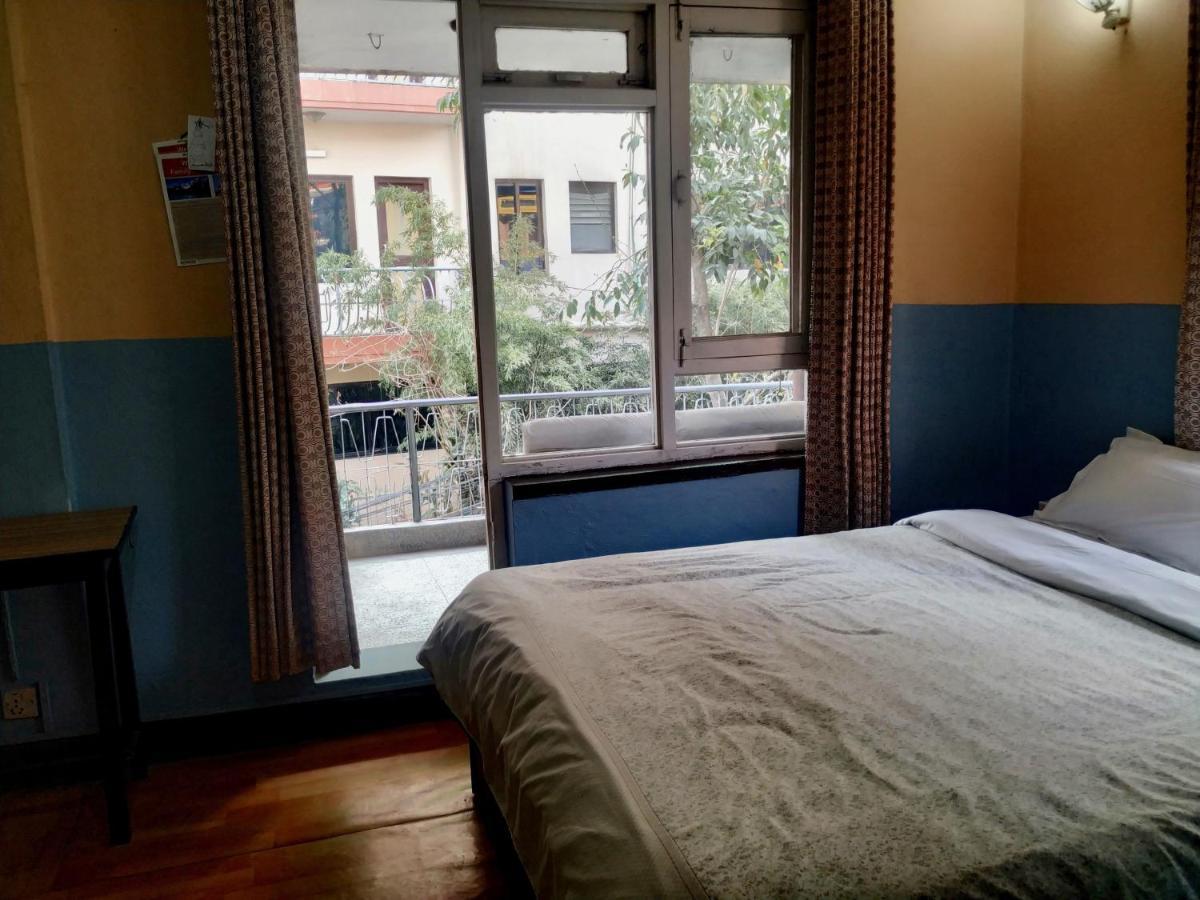 Beehive Hostel Kathmandu Buitenkant foto